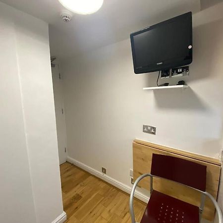 F14- Single Studio Shared Shower/Toilet Near Paddington London Eksteriør billede